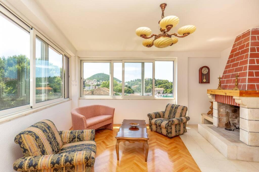 Apartment Art Gruz ドゥブロブニク エクステリア 写真